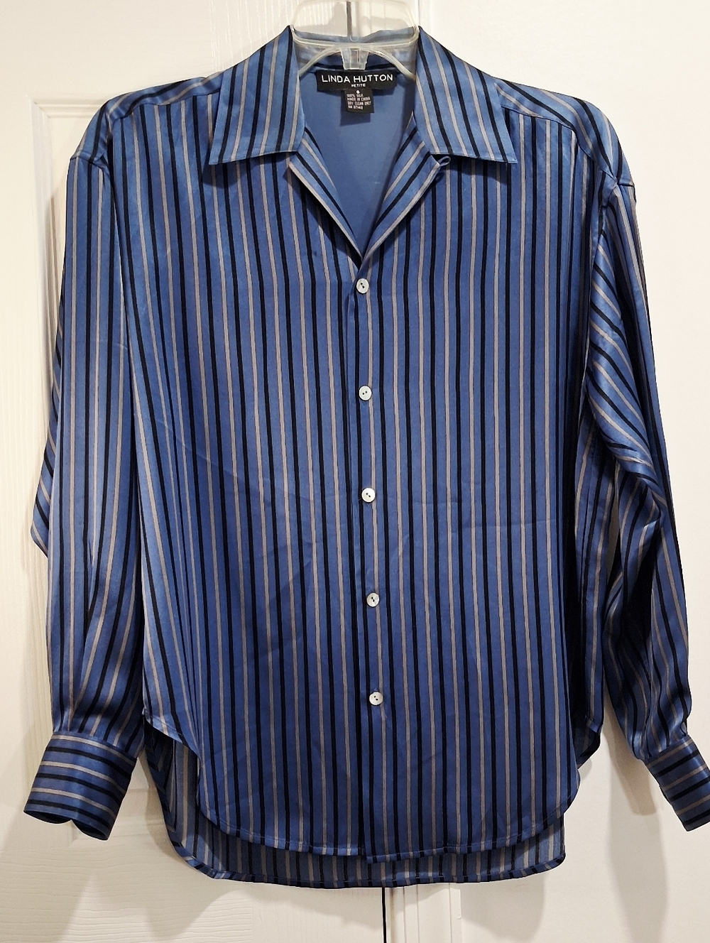 Linda Huttpn 100% Silk Blue Striped Button-Down Shirt
